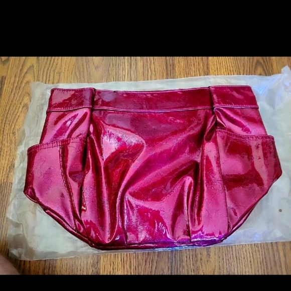 Miche Purse Red Gloss Leather Brand New , Just Purse No Carry Lanyard - Picture 3 of 4